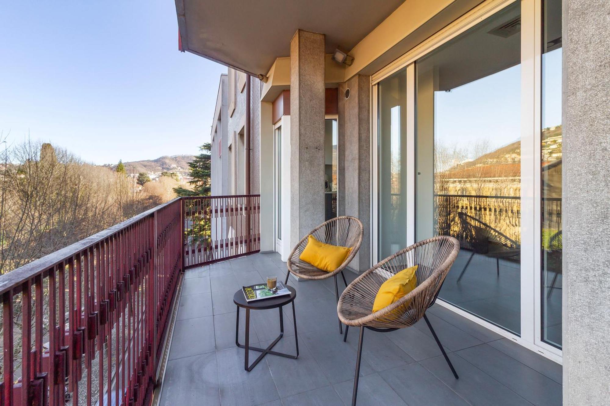 Cathedral View Trilocale Apartment Комо Екстериор снимка