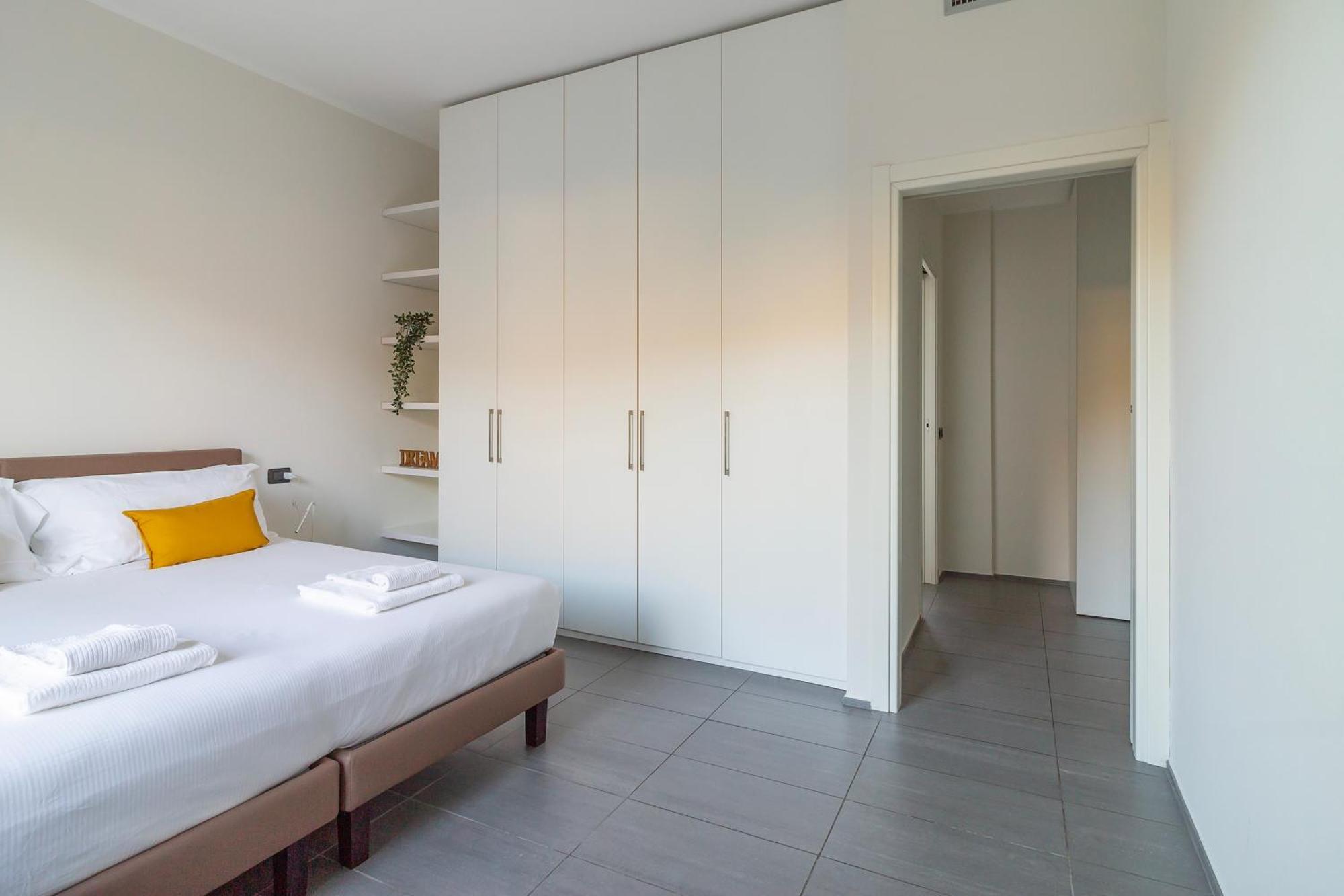 Cathedral View Trilocale Apartment Комо Екстериор снимка