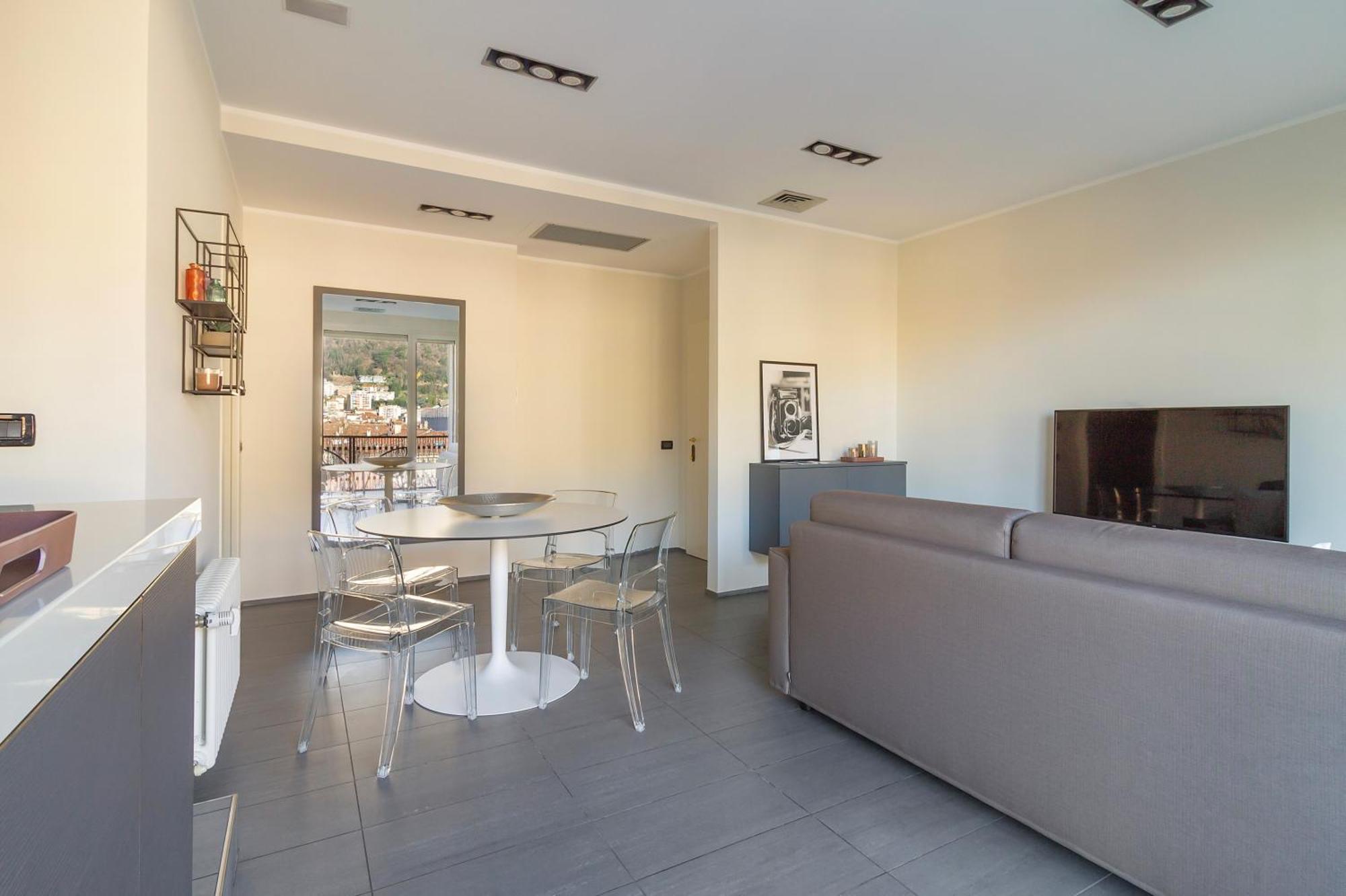 Cathedral View Trilocale Apartment Комо Екстериор снимка