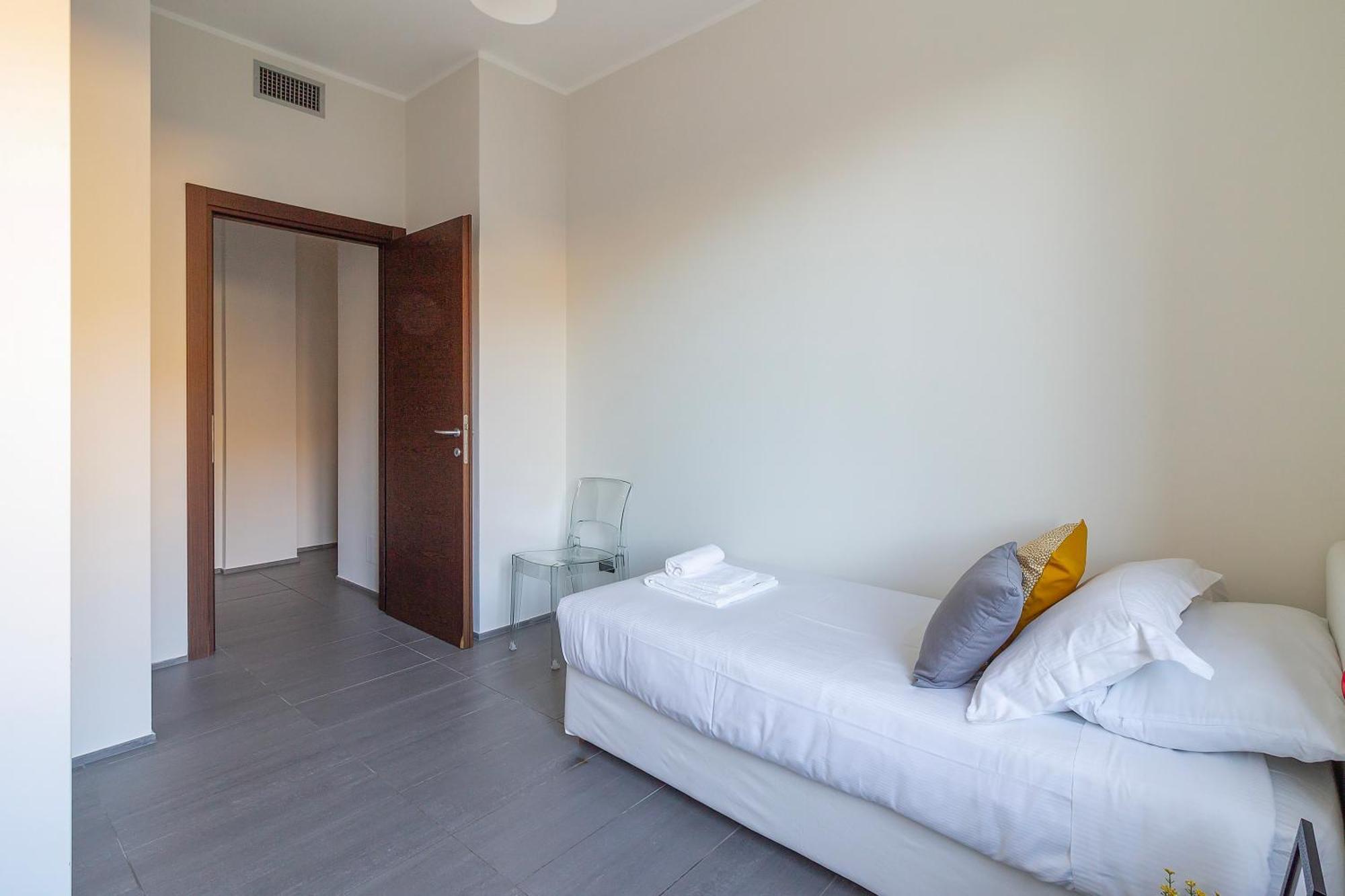 Cathedral View Trilocale Apartment Комо Екстериор снимка